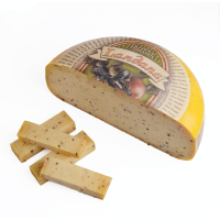 Сир Гауда молодий коров’ячий з оливками та томатами 50% Ландана Landana oliven & tomaten