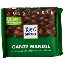 Шоколад Ritter Sport Ganze Mandel молочний з цільним мигдалем