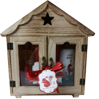 Набір по догляду за тілом в деревяному доміку Happy Holidays