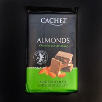 Cachet Milk Almonds Молочний шоколад з цільним мигдалем